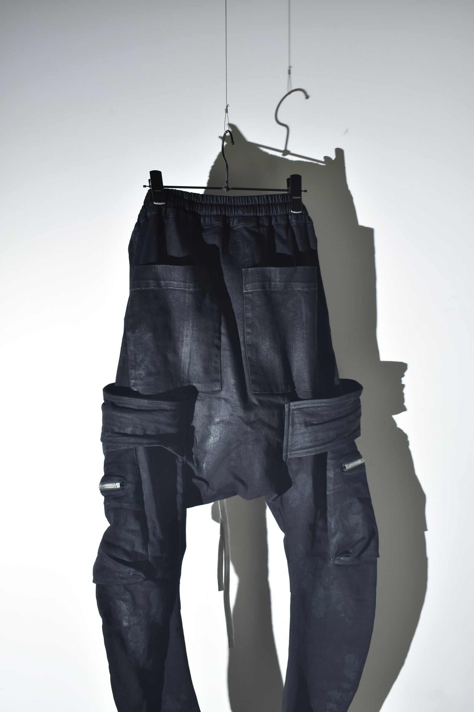 Strtch Denim Coatiing Cargo Sarouel Skinny"Black" / ストレッチデニムコーティングカーゴサルエルスキニー"ブラック"