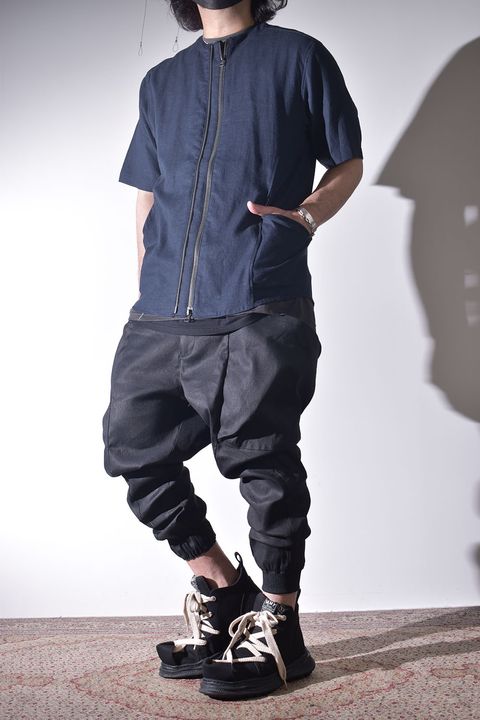 今期はハーフスリーブも展開