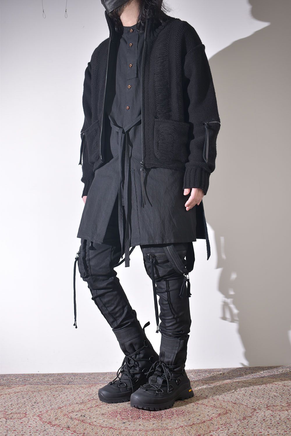 冬のニットジャケットスタイル