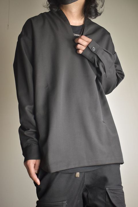 Collarless Top"Black" / カラーレストップ"ブラック"