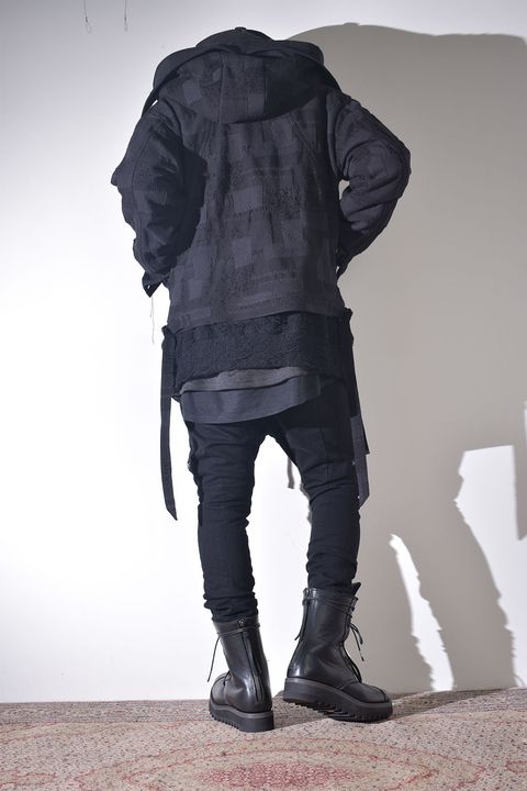 プラスカーディガンで冬仕様