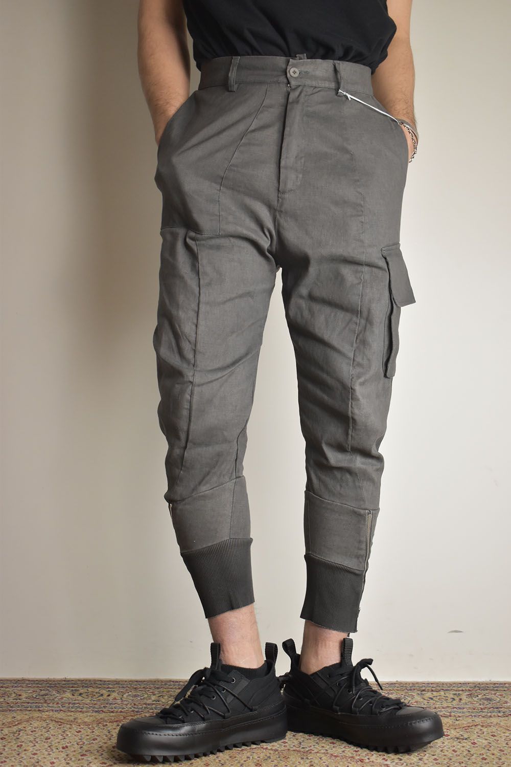 Asymmetrical Cargo Pants"Charcoal Grey" / アシンメトリーカーゴパンツ"チャコールグレー"