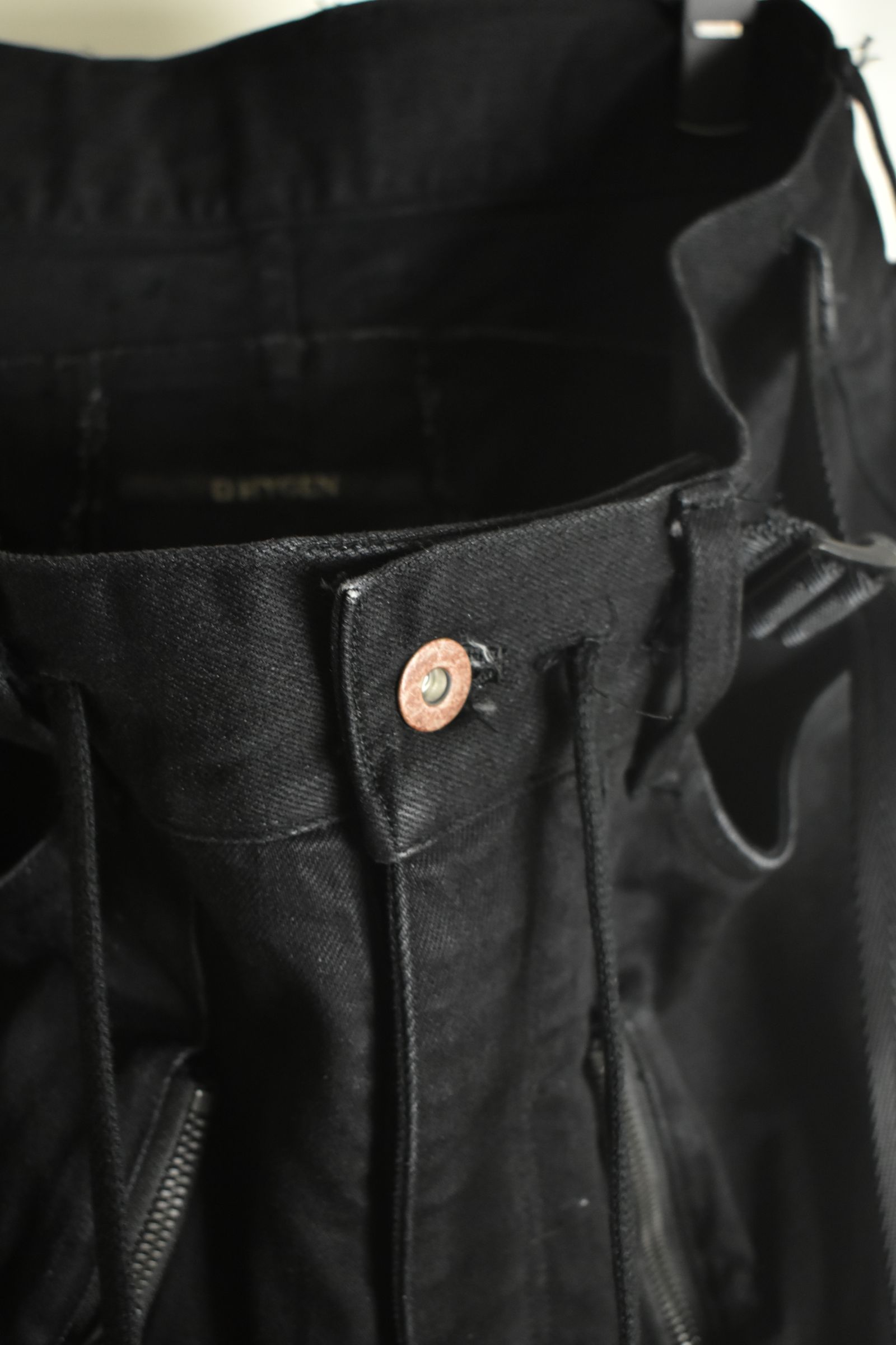 Stretch Denim Knee-Open Cropped Pants"Black" / ストレッチデニムニーオープンクロップドパンツ"ブラック"