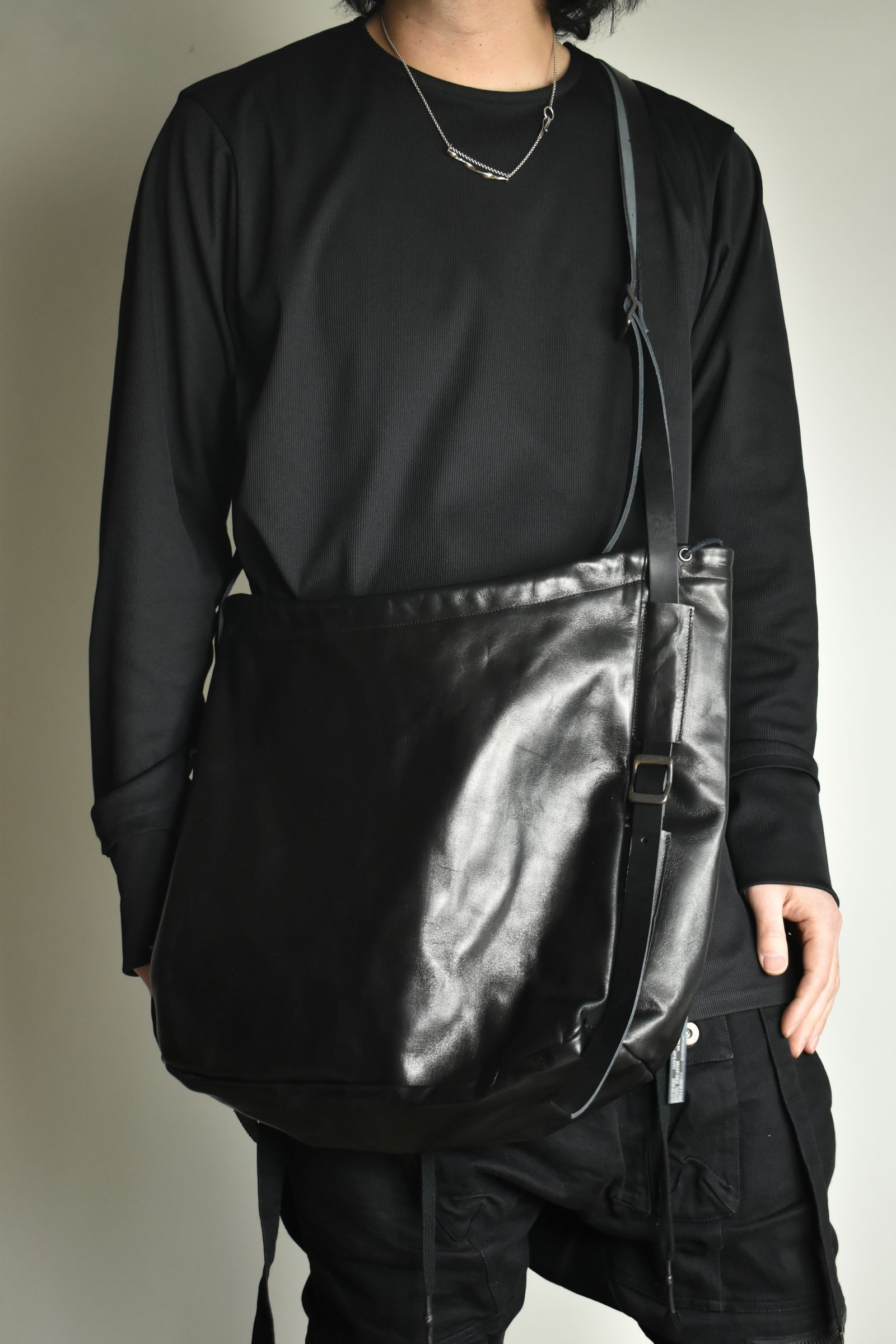 Horse Leather Shoulder Bag"Black" / ホースレザーショルダーバッグ"ブラック"