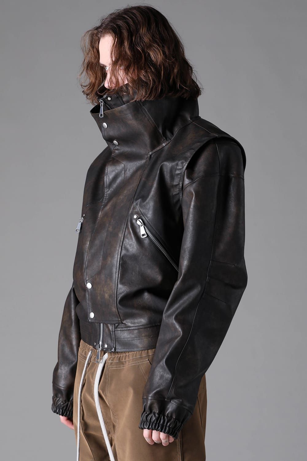 《2026AW先行予約》Vegan Leather High Neck Blouson "Black / Brown " / ヴィーガンレザーハイネックブルゾン"ブラック/ブラウン"