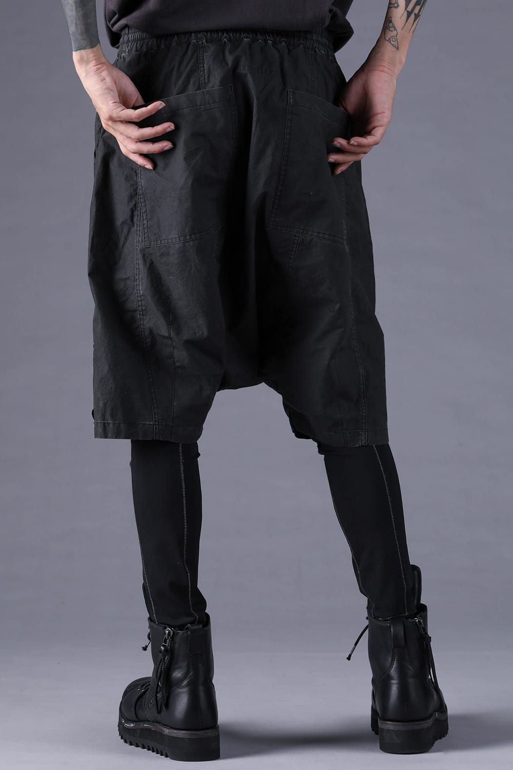 《2027SS先行予約分》Pigment-Coated Harem Shorts"Black" / 顔料コーティングサルエルショートパンツ"ブラック"
