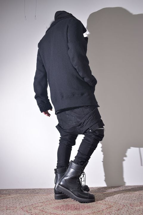 ライトな着心地で暖かく