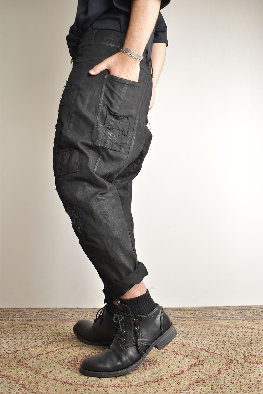 Product Coating Stretch Denim Damage Repair Cropped Pants “Black / 製品コーティングストレッチデニムダメージリペアクロップドパンツ"ブラック"