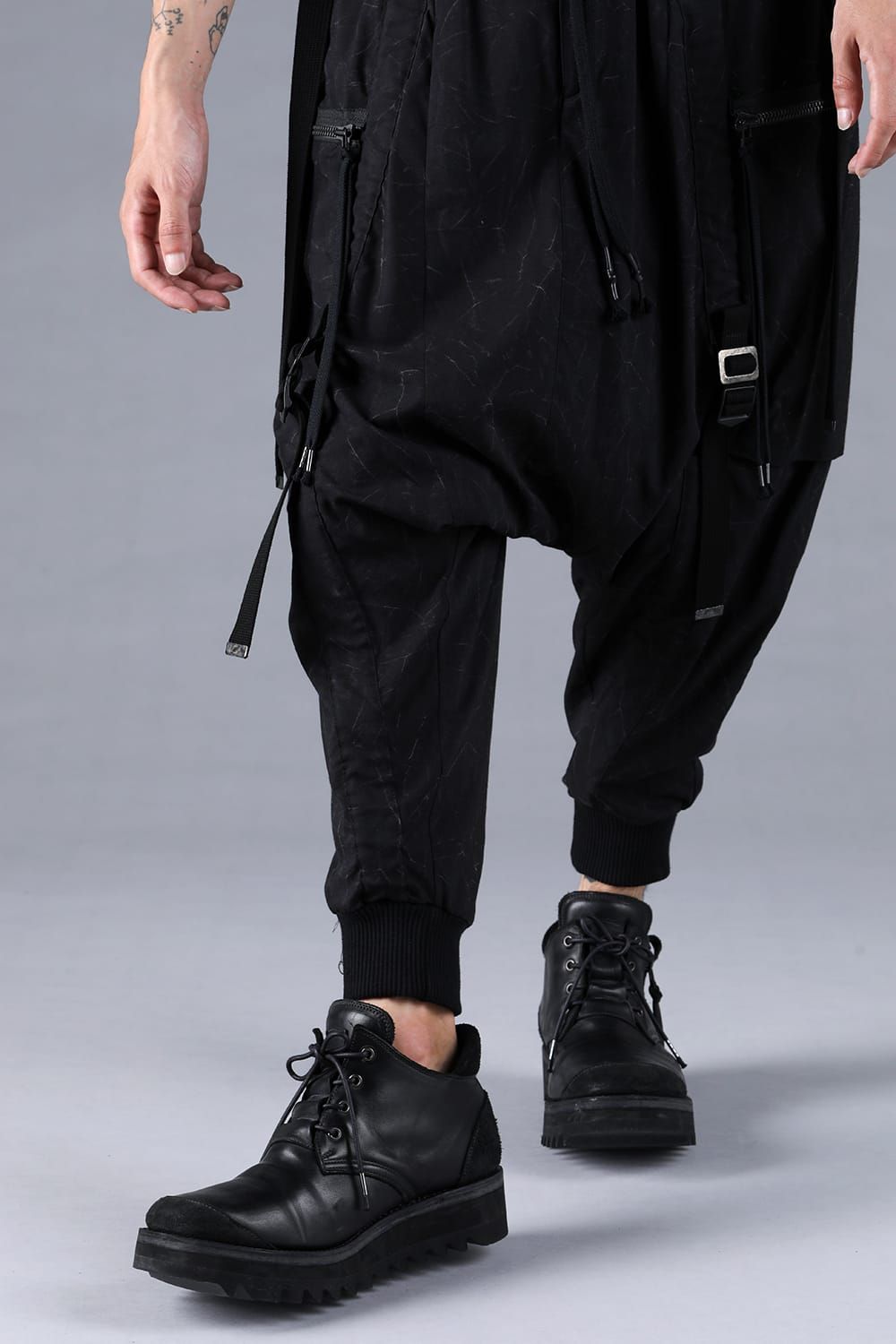 Catch Washer Bleach Belt Adjustable Sarouel Cargo Pants"Black" / キャッチワッシャーブリーチベルトアジャスタブルサルエルカーゴパンツ"ブラック"