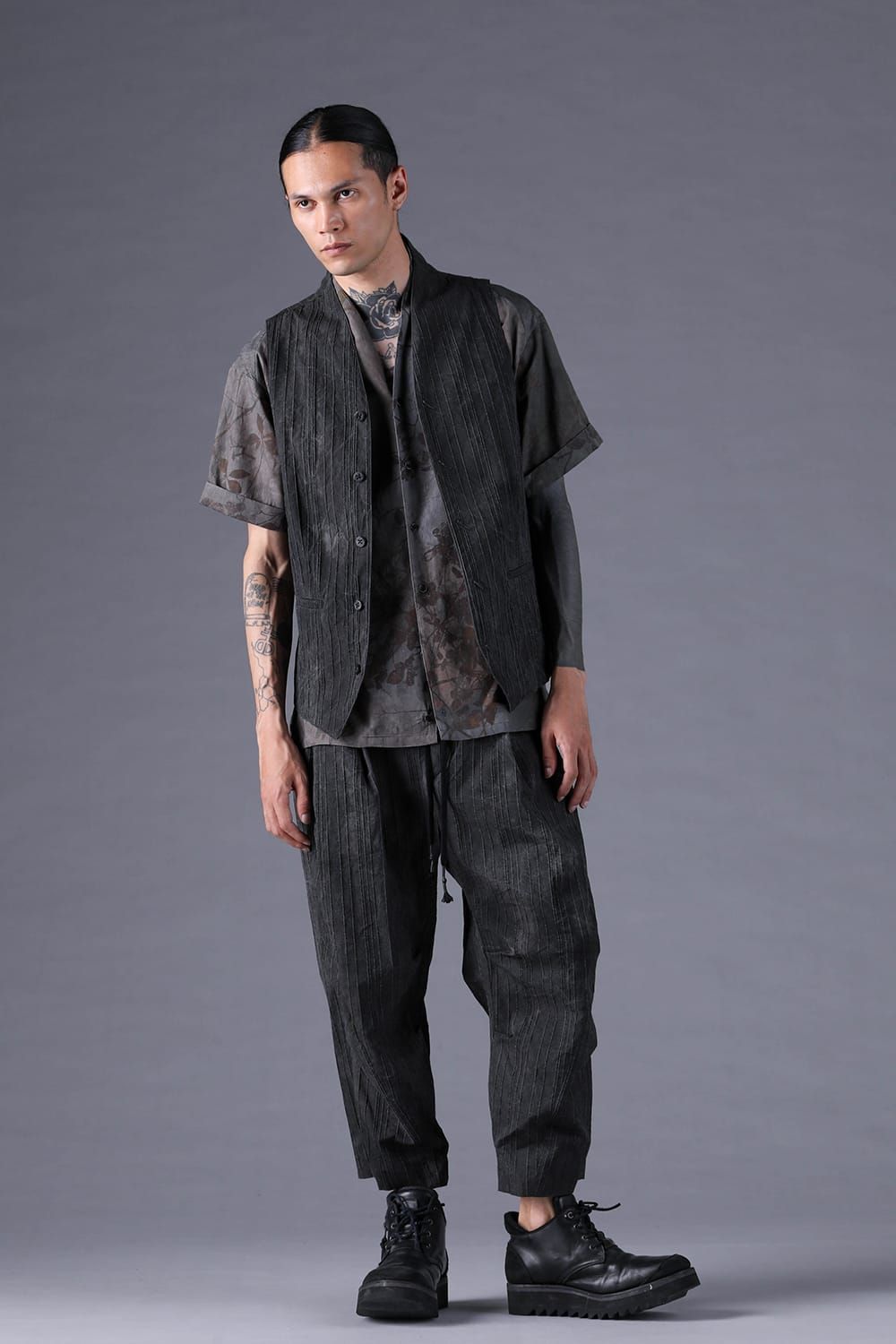 《2027SS先行予約分》Mura-Dye Dobby Stripe Shawl-Collar Vest"Charcoal" / ムラ染トビーストライプショールカラーベスト"チャコール"