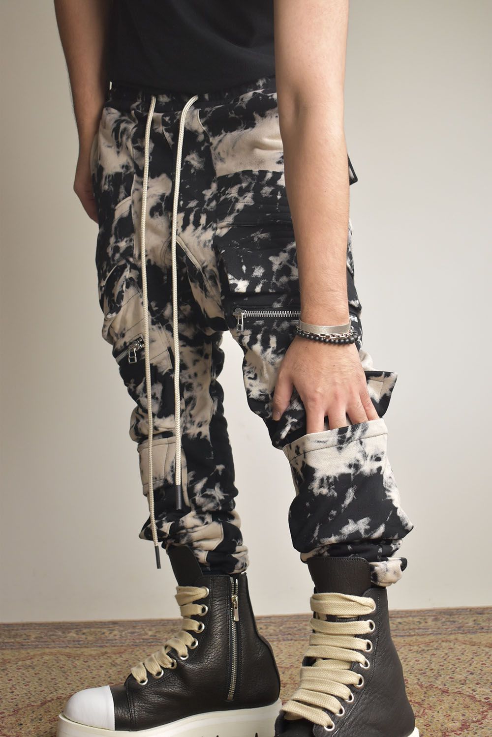 Discharge Pinting Belt Cargo Sarouel Jogger"Black×Ivory" /ディスチャージプリントベルトカーゴサルエルジョガー"ブラック×アイボリー"