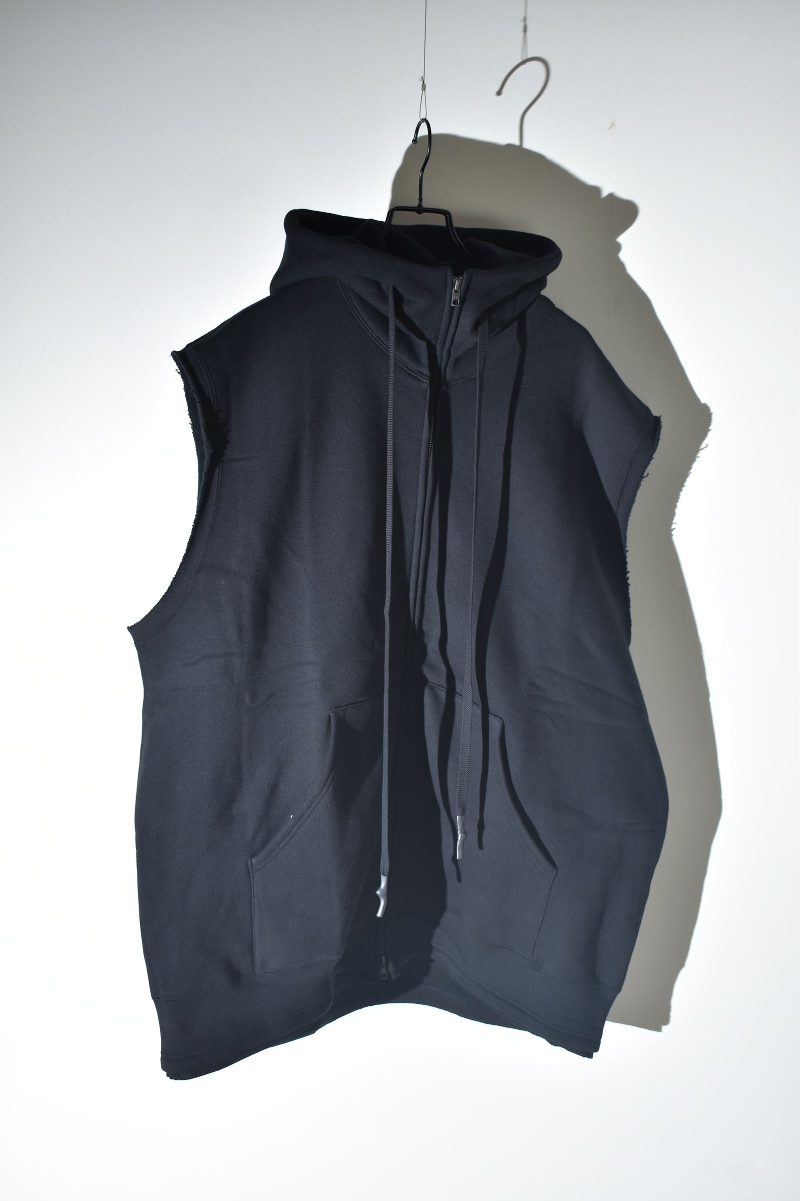 Over Size Sleeve Less Zip Up Parker"Black" / オーバーサイズスリーブレスジップアップパーカー"ブラック"