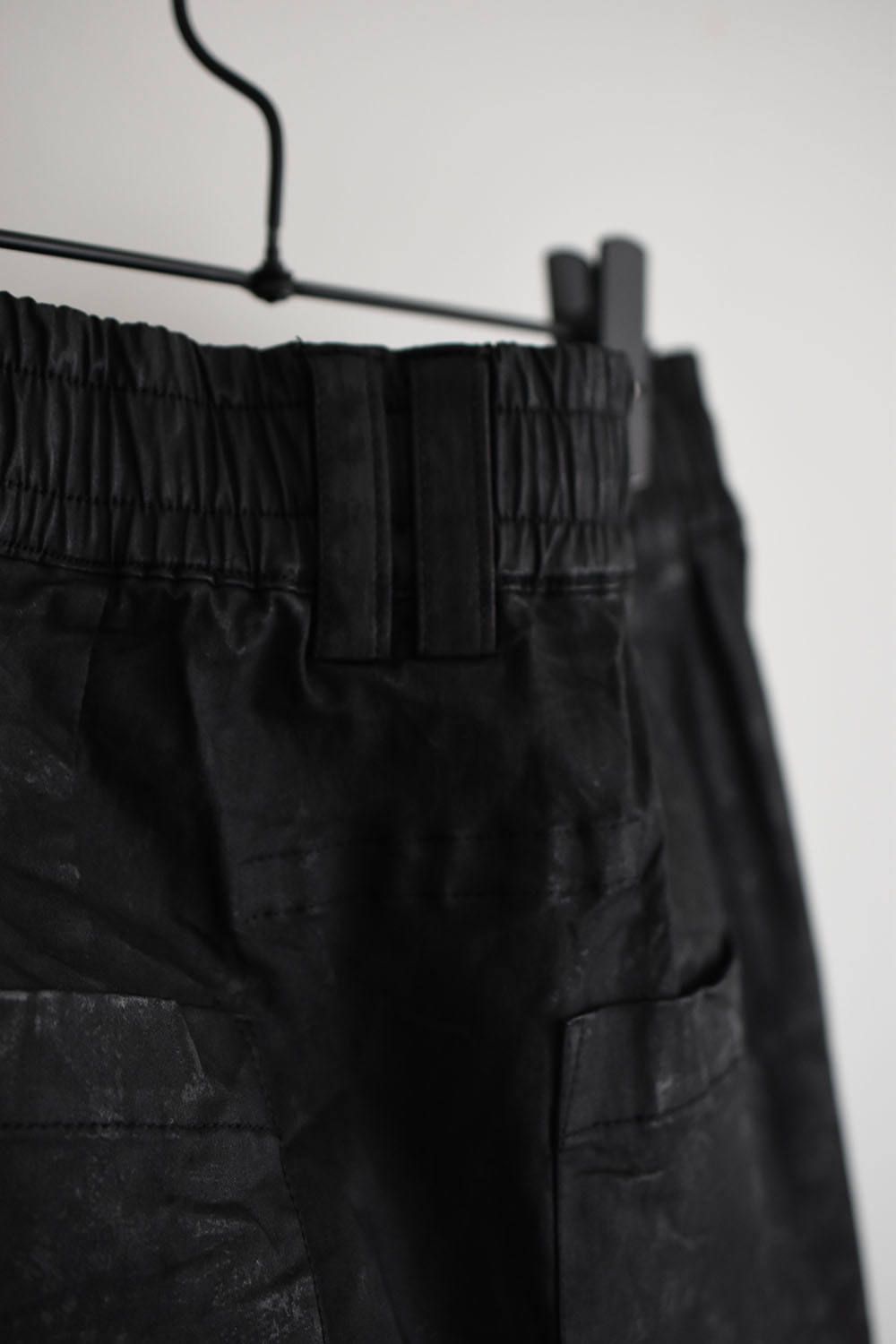 Coated Sarouel Cropped Pants / コーティング サルエルクロップドパンツ"ブラック"