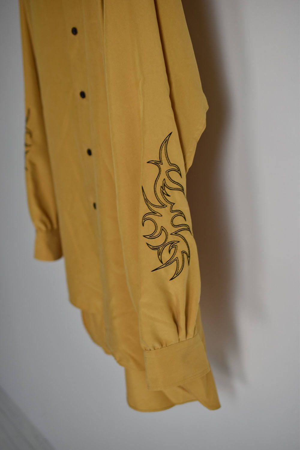 LONG SHT -embroidery-"Yellow"/刺繍ロングシャツ"イエロー"