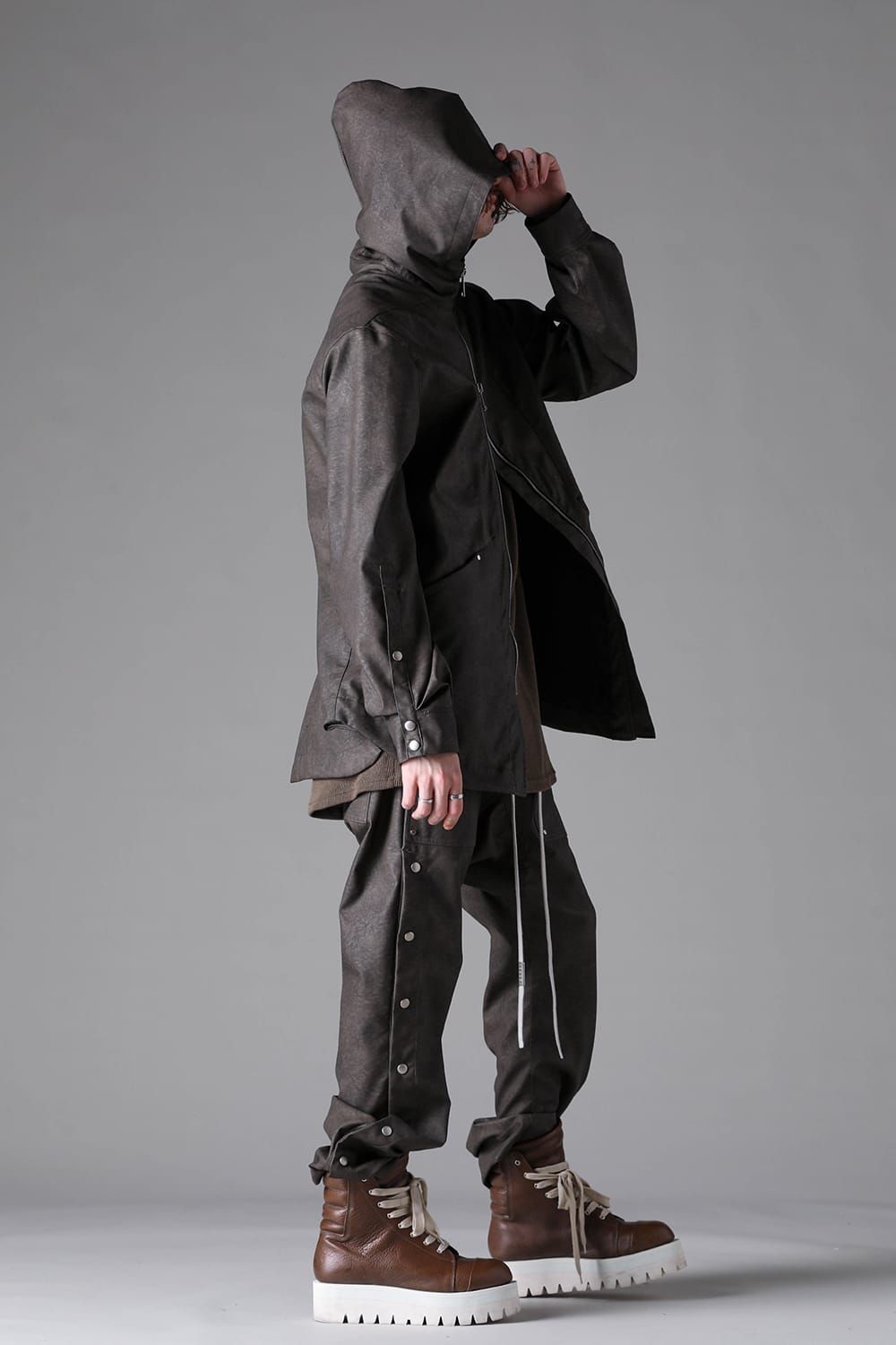 《2026AW先行予約》Vegan Leather Sarrouel Flare Pants"Smoke Black / Khaki" / ヴィーガンレザーサルエルフレアパンツ"スモークブラック/カーキ"