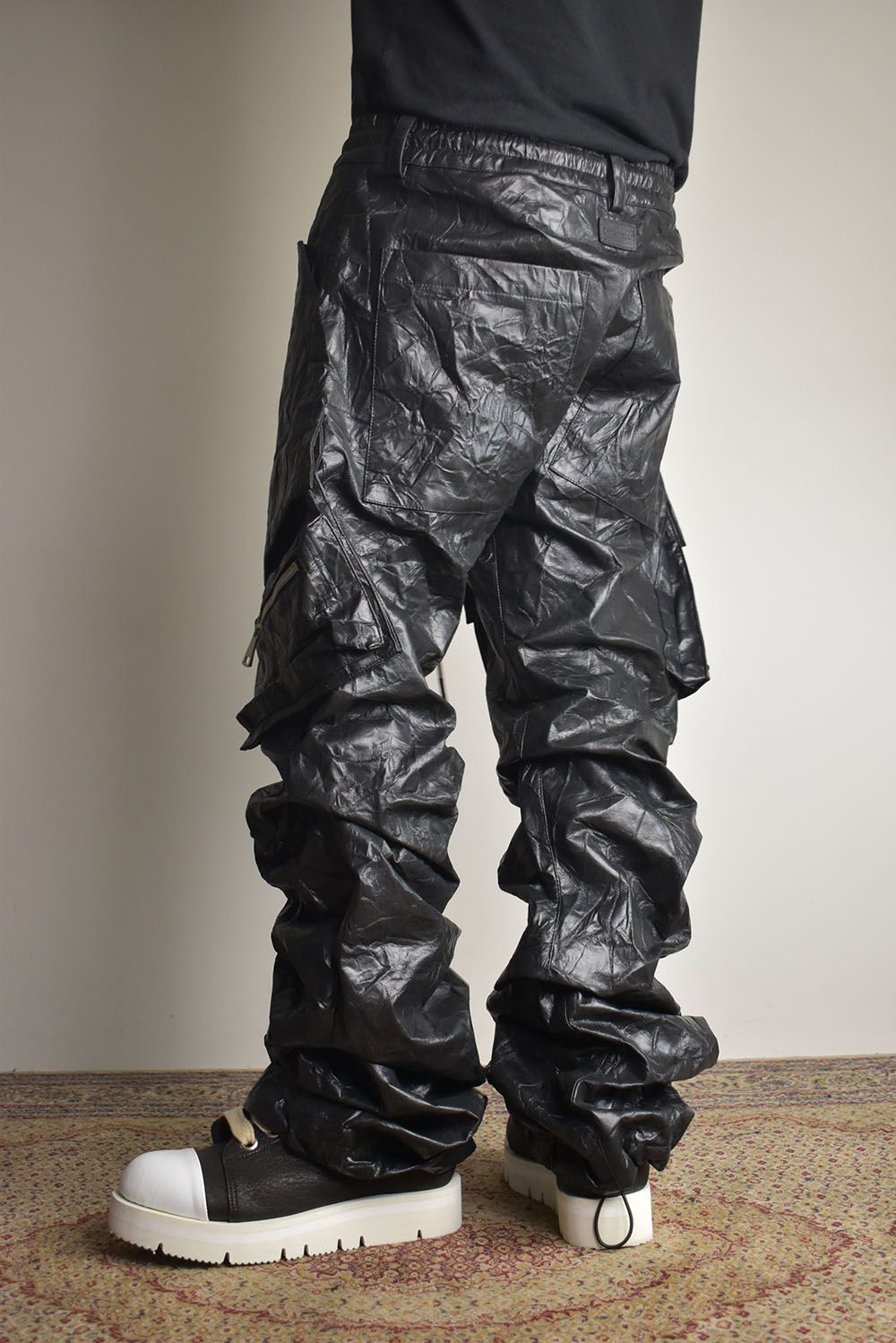 Washer Synthetic Leather Boots Cut Tuck Cargo Pants"Black " / ワッシャーシンセティックレザーブーツカットタックカーゴパンツ"ブラック"