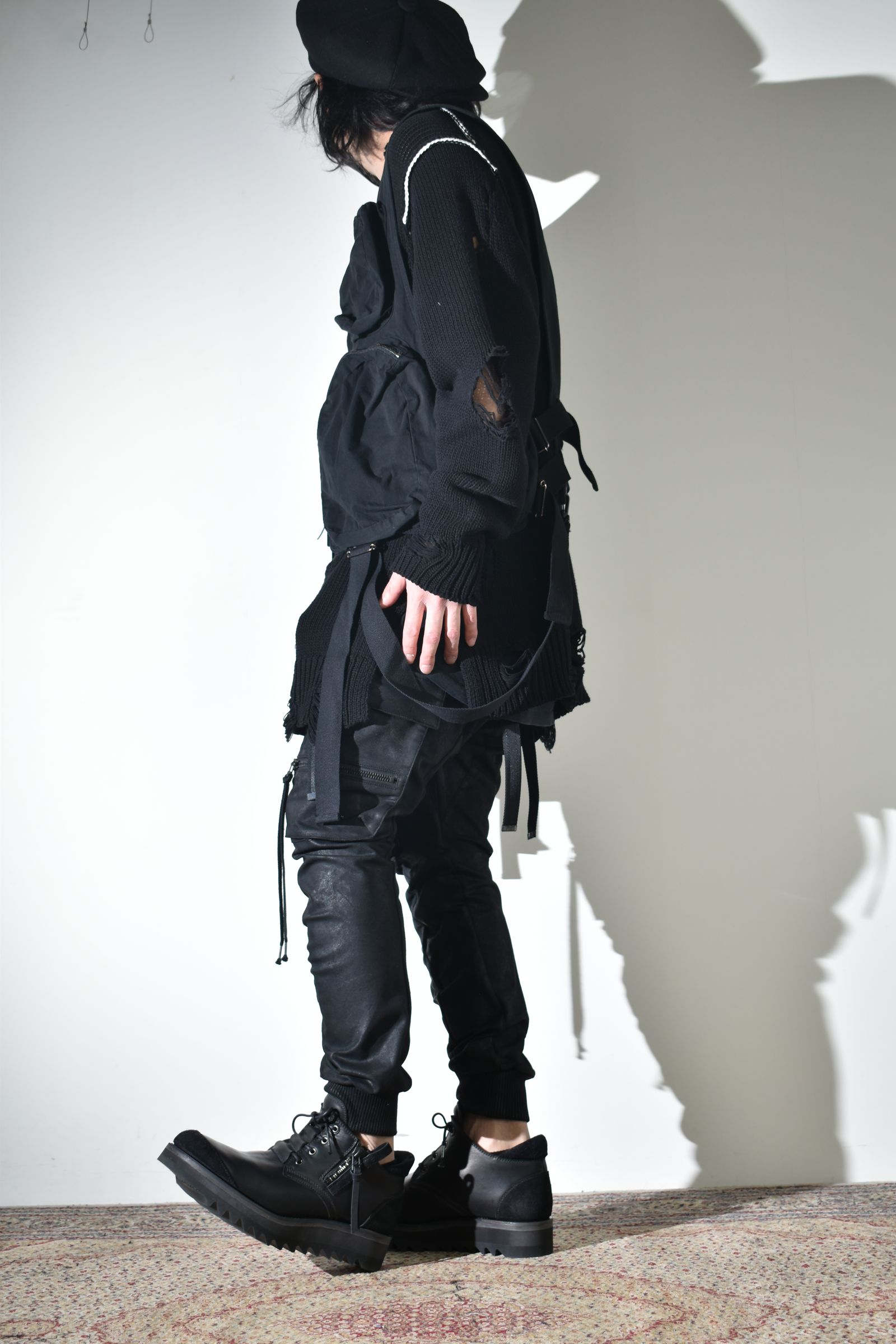 春ニット × ベスト