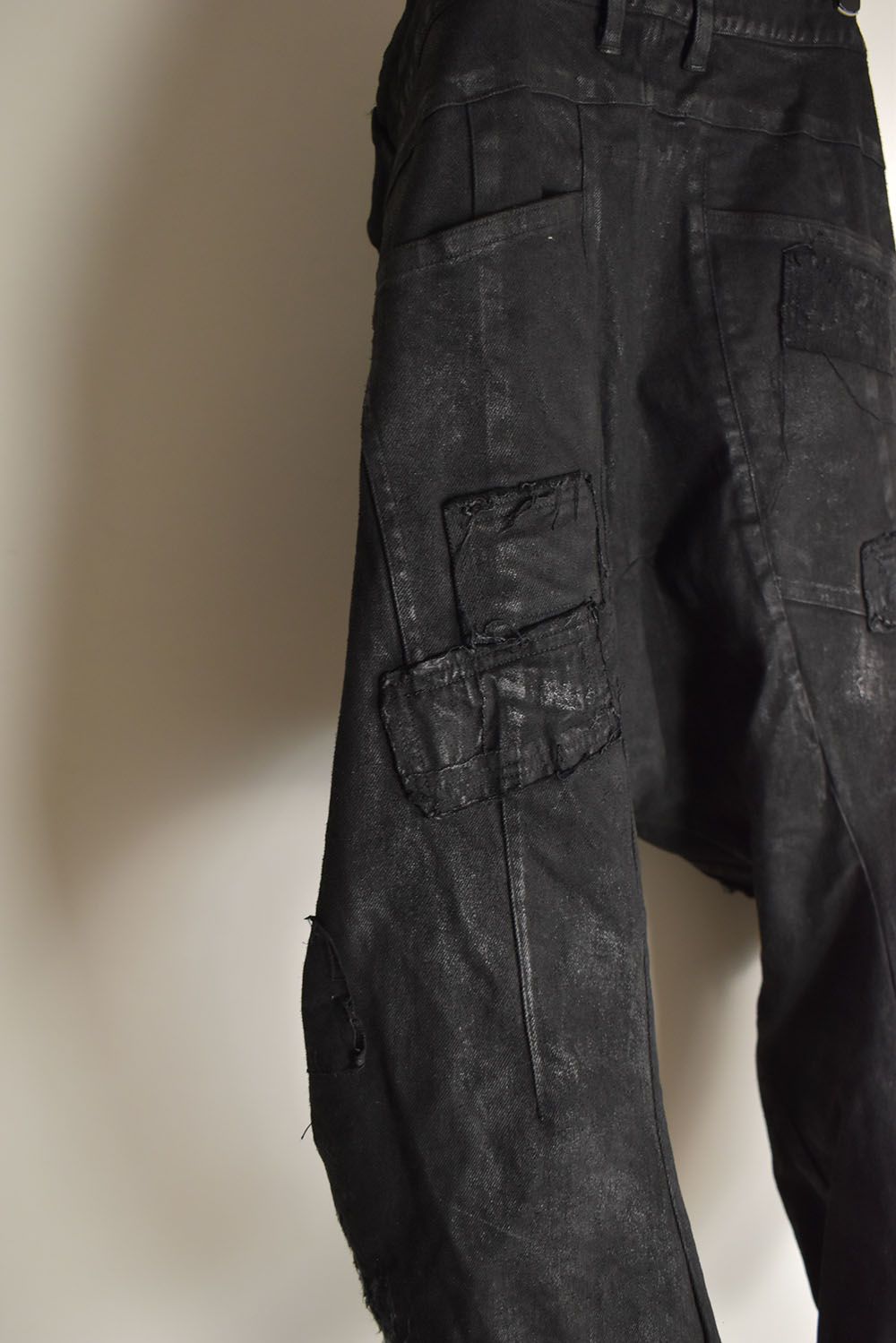 Product Coating Stretch Denim Damage Repair Cropped Pants “Black / 製品コーティングストレッチデニムダメージリペアクロップドパンツ"ブラック"