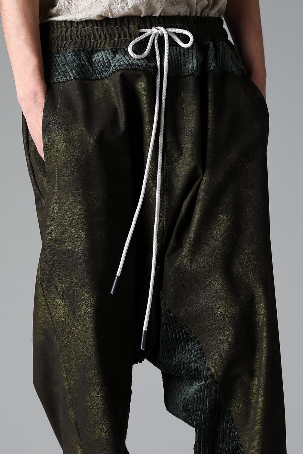 《2025AW先行予約》Synthetic Leather × Corduroy Switching Drop Clotch Pants"Black / Khaki" / シンセティックレザー×コーデュロイスウィッチングドロップクロッチパンツ"ブラック/カーキ"