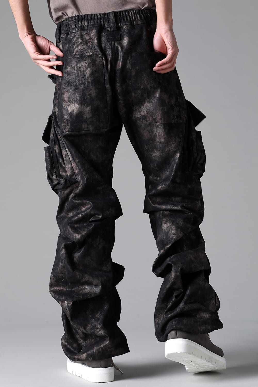 《2025AW先行予約》Metal Steam Camouflage Boots Cut Tuck Cargo Pants"Black × Beige" / メタルスチームカモフラージュ ブーツカットタックカーゴパンツ"ブラック×ベージュ"