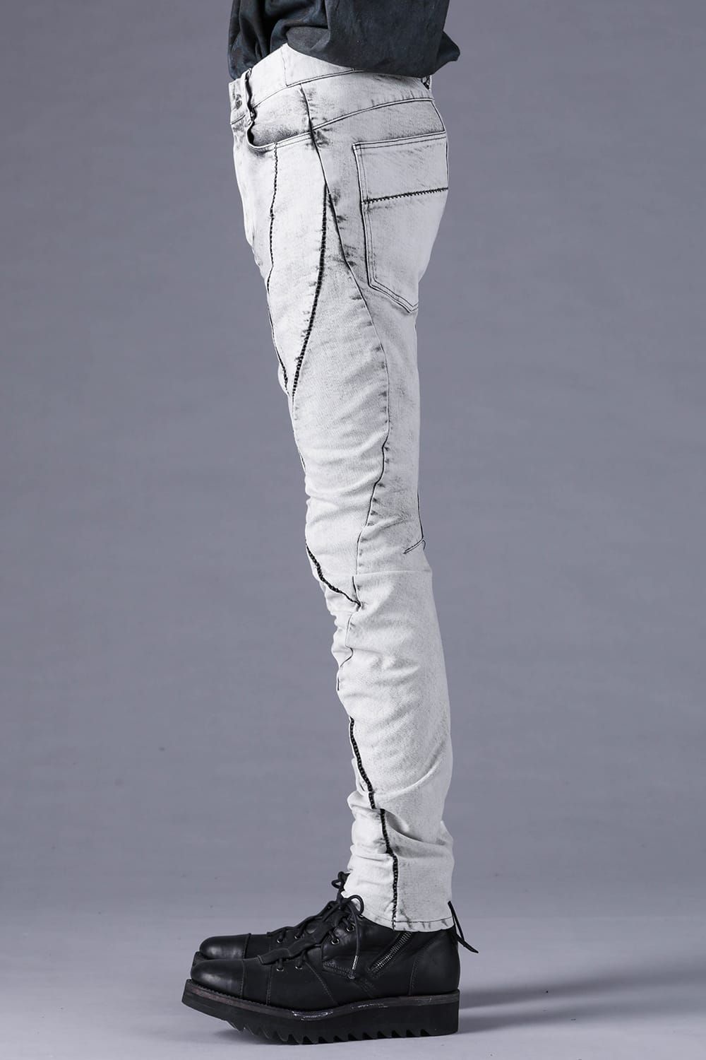 《2027SS先行予約分》Stretch Denim Overlock Twist Curve Pants"White" / ストレッチデニムオーバーロックツイストカーブパンツ"ホワイト"