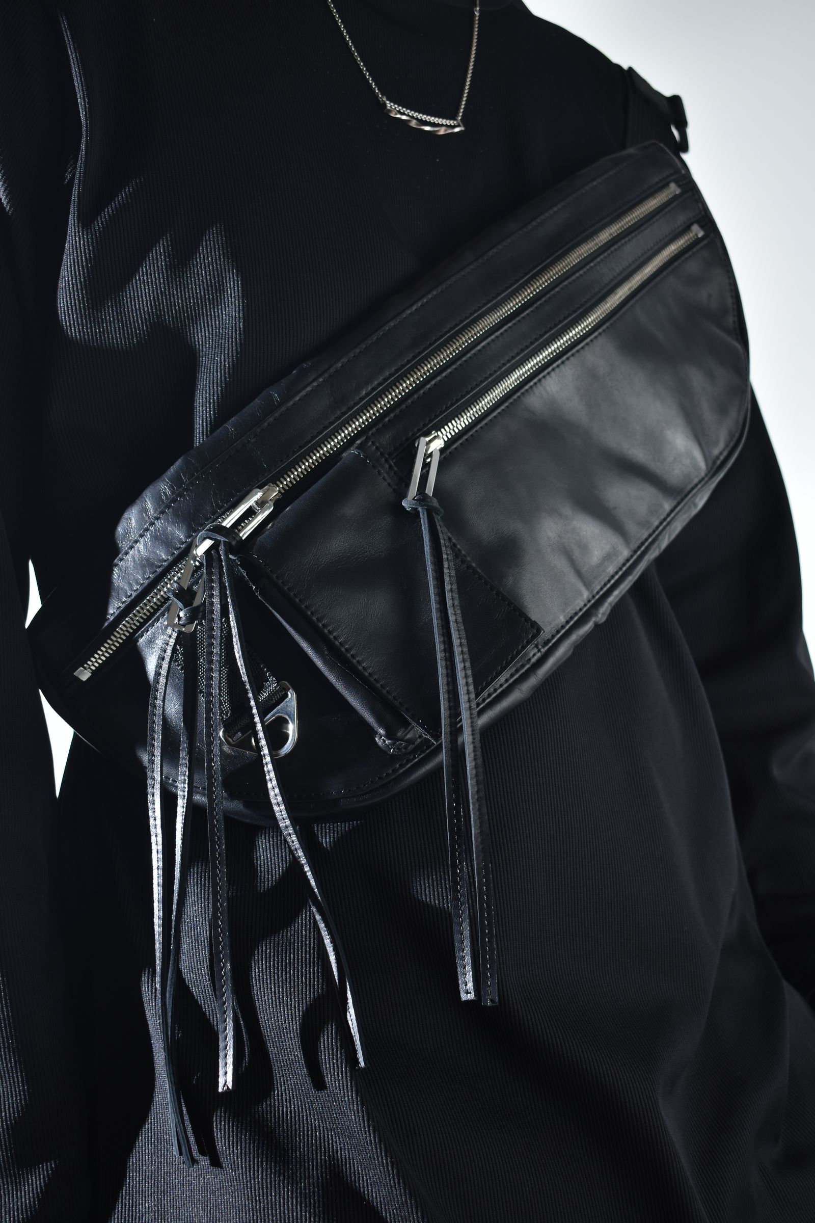 Leather Body Bag"Black" / レザーボディバッグ"ブラック"