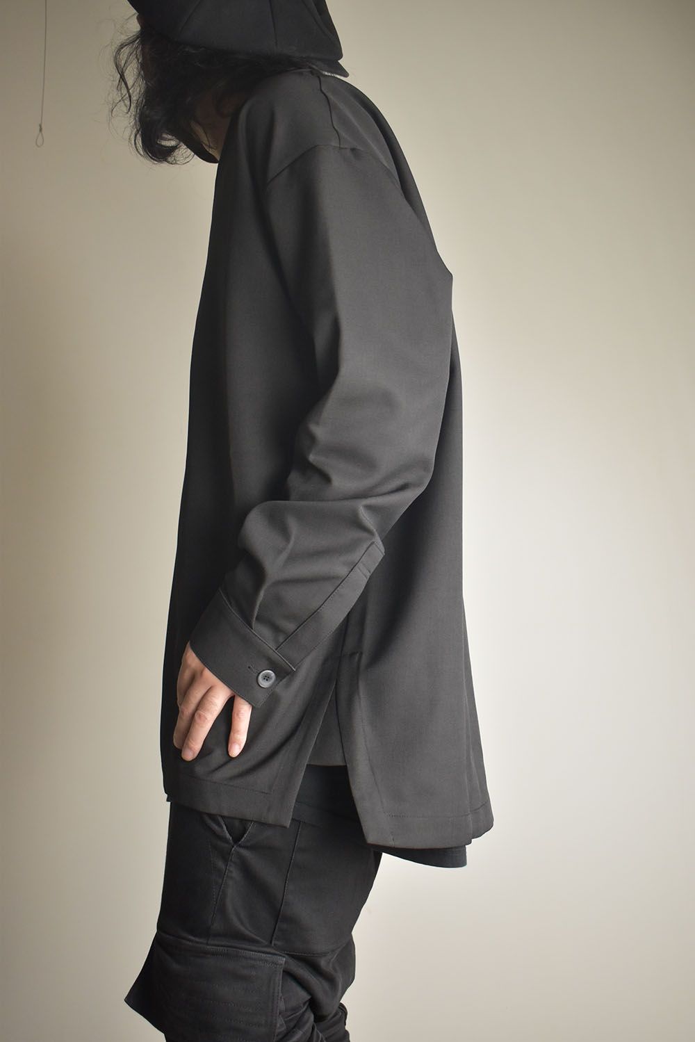 Collarless Top"Black" / カラーレストップ"ブラック"