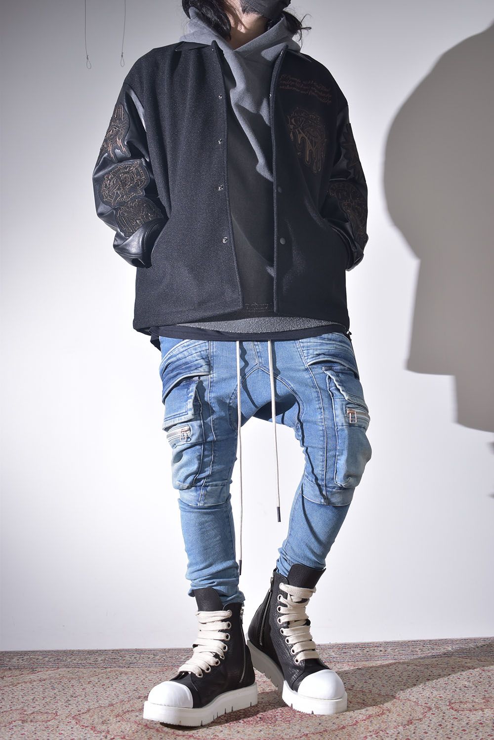 インディゴ × ピグメントグレー