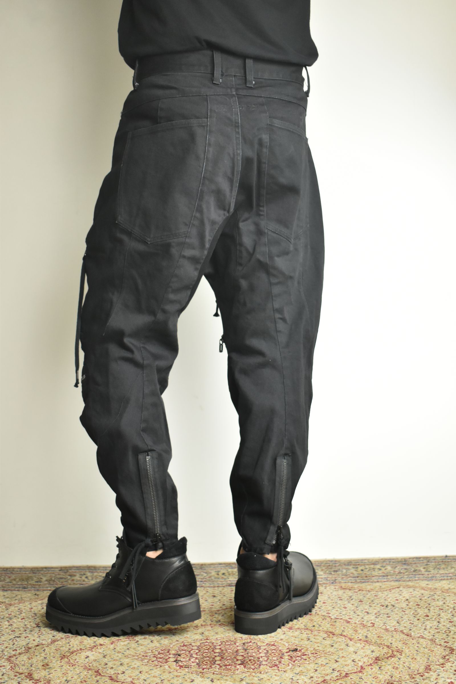 Stretch Denim Knee-Open Cropped Pants"Black" / ストレッチデニムニーオープンクロップドパンツ"ブラック"