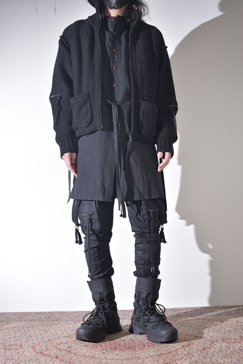 冬のニットジャケットスタイル