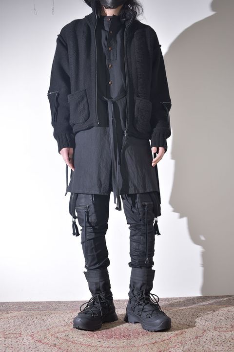 冬のニットジャケットスタイル