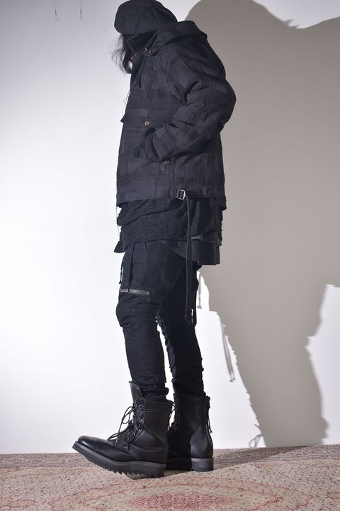 プラスカーディガンで冬仕様