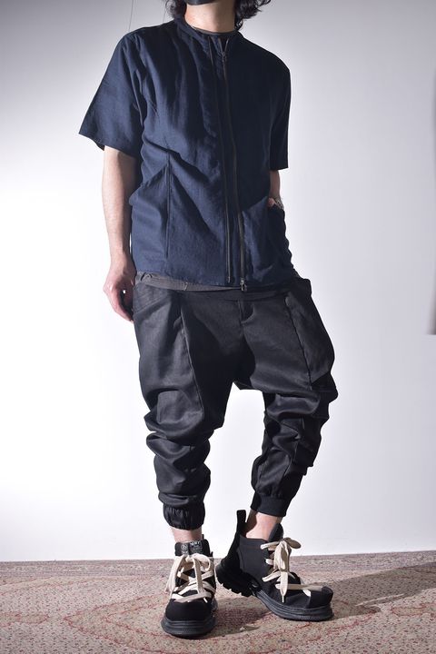 今期はハーフスリーブも展開