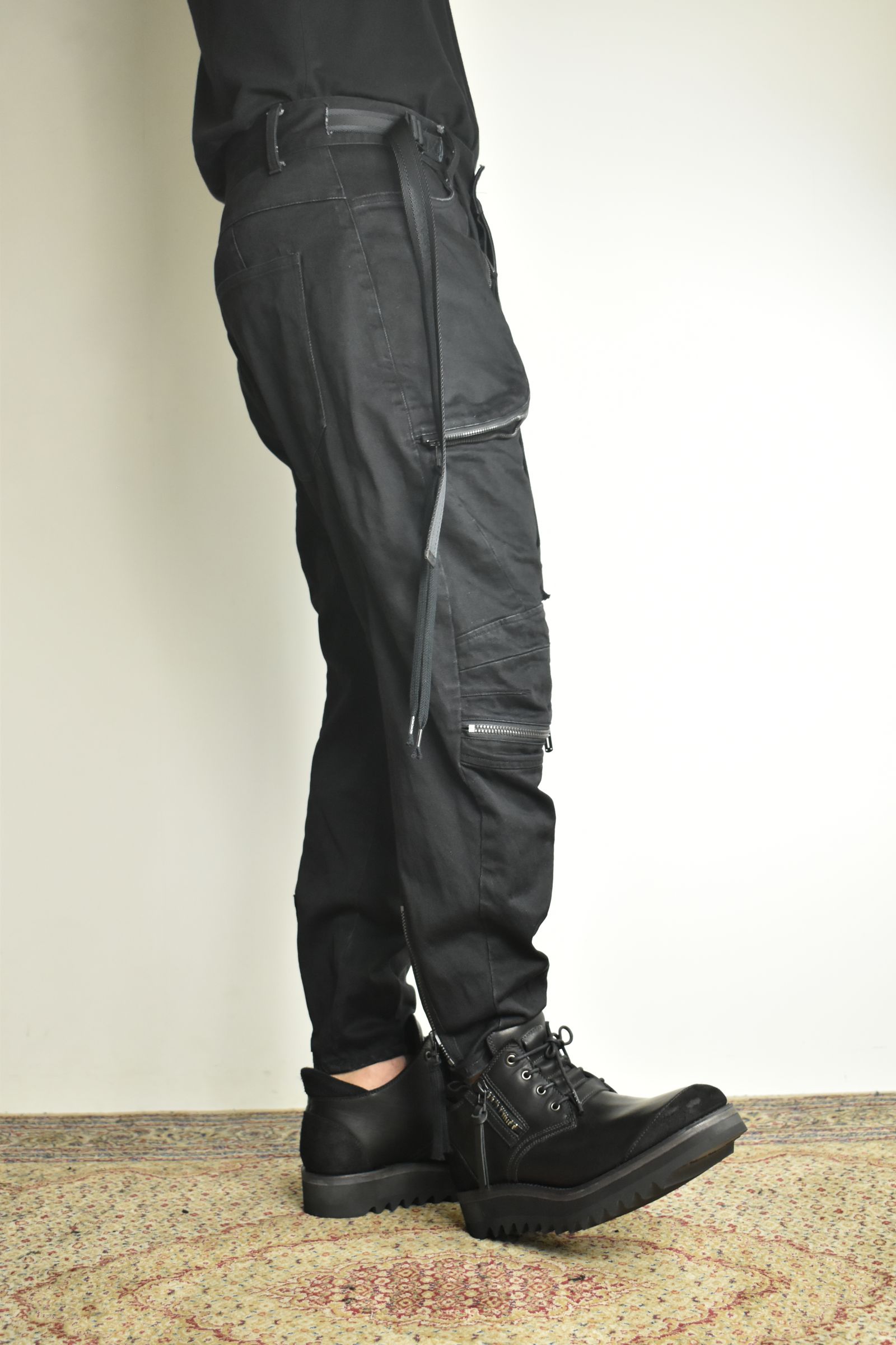 Stretch Denim Knee-Open Cropped Pants"Black" / ストレッチデニムニーオープンクロップドパンツ"ブラック"