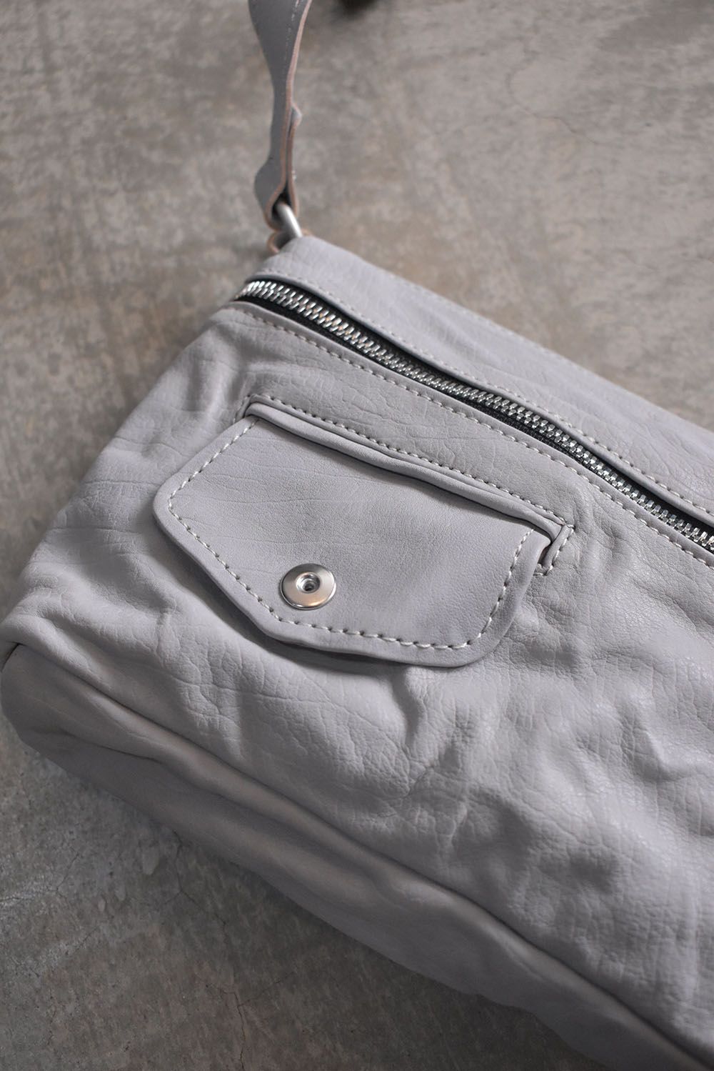 Japan Calf Product Wash Rider's Succotch"White" / ジャパンカーフ製品洗いライダースサコッシュ"ホワイト"