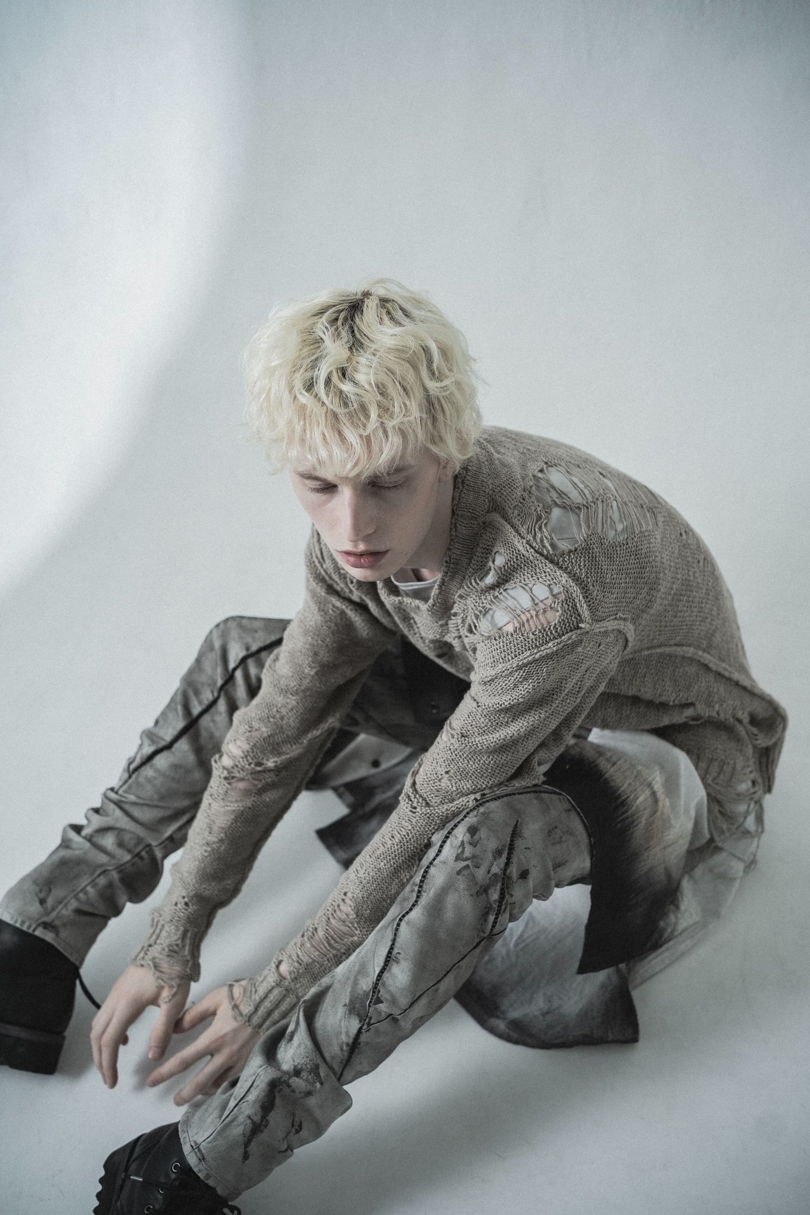 《2027SS先行予約分》Dirty Finish Overlock Twist Curve Pants"Dusty White" / ダーティ加工オーバーロックツイストカーブパンツ "ダスティホワイト"