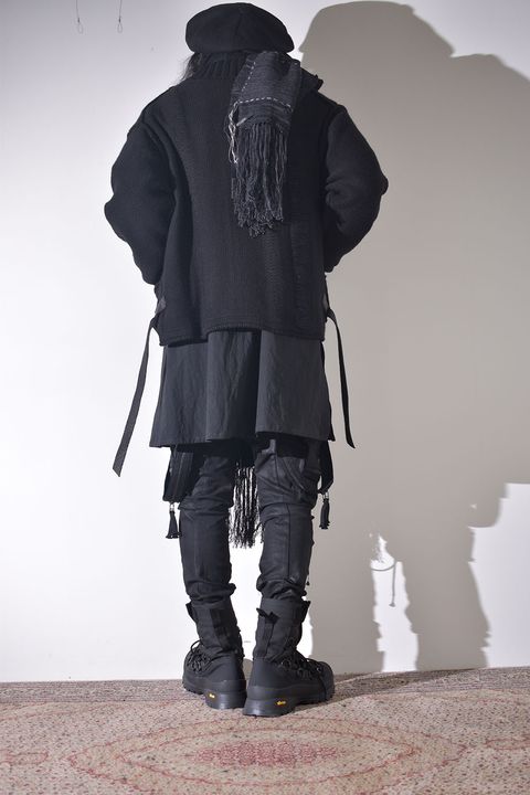 冬のニットジャケットスタイル