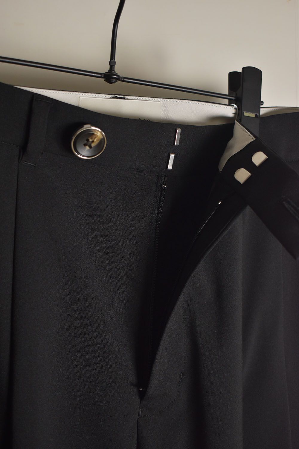 Shingle Flap Baggy Trousers "Black" / シンフラップバギートラウザー"ブラック"