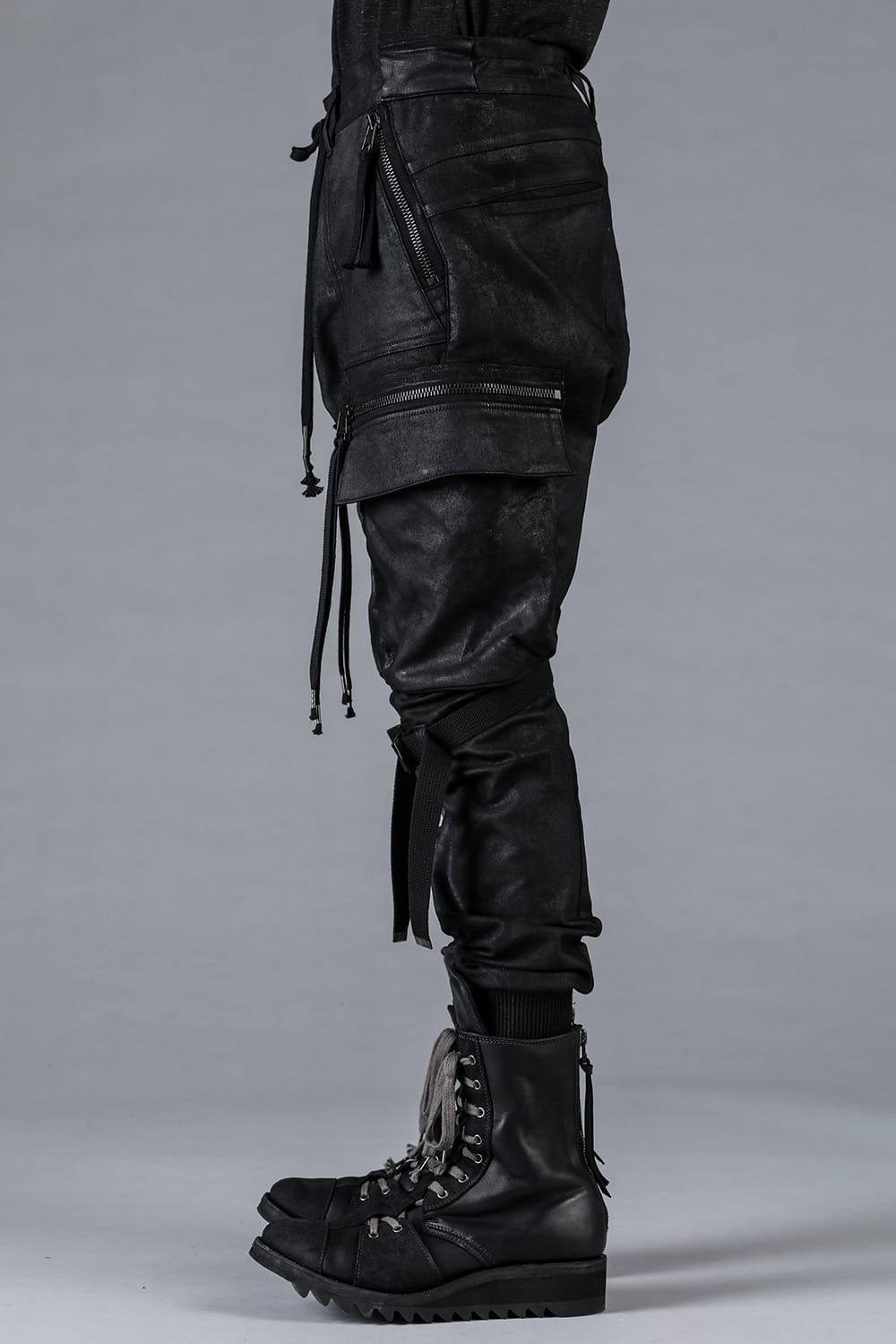 Product-Coated Jersey-Like Denim Cargo Jog Pants"Black" / 製品コーティングジャージーライクデニムカーゴジョグパンツ"ブラック"