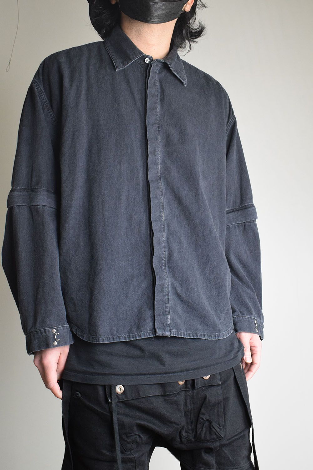 Detachable Sleeve Hook Cuff Shirt"Black Washed" / デタッチャブルスリーブホックカフスシャツ"ブラックウォッシュド"