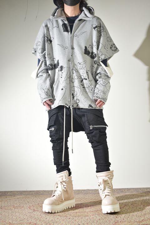 春夏らしいカジュアルミックス