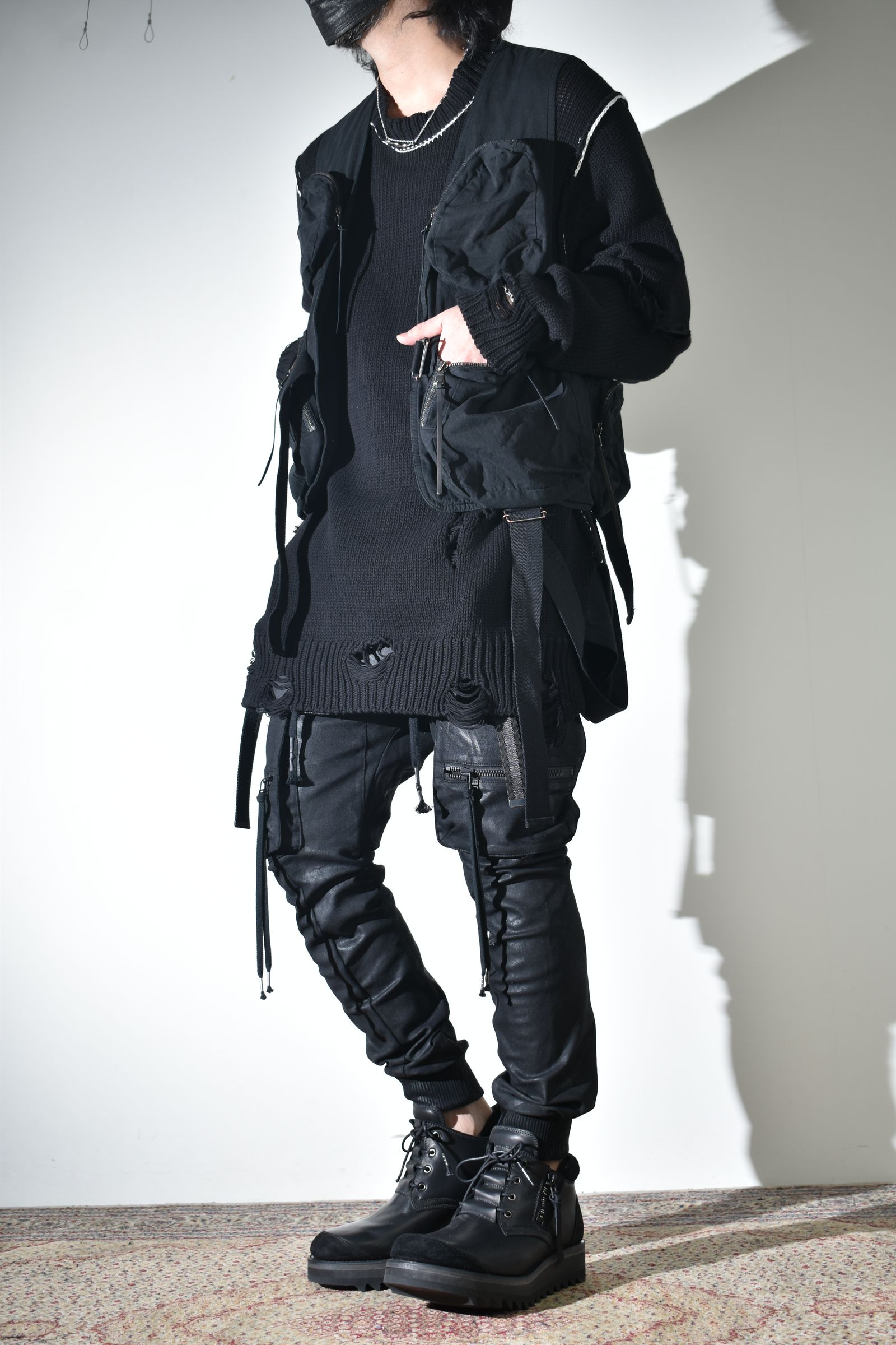 春ニット × ベスト