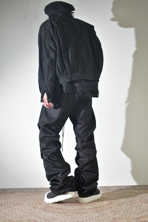 ブーツカット、早くもラス1