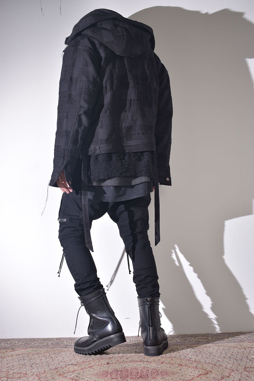 プラスカーディガンで冬仕様