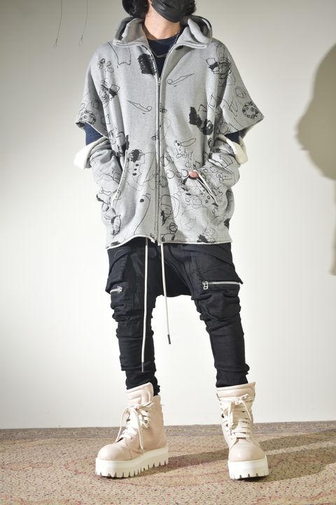 春夏らしいカジュアルミックス