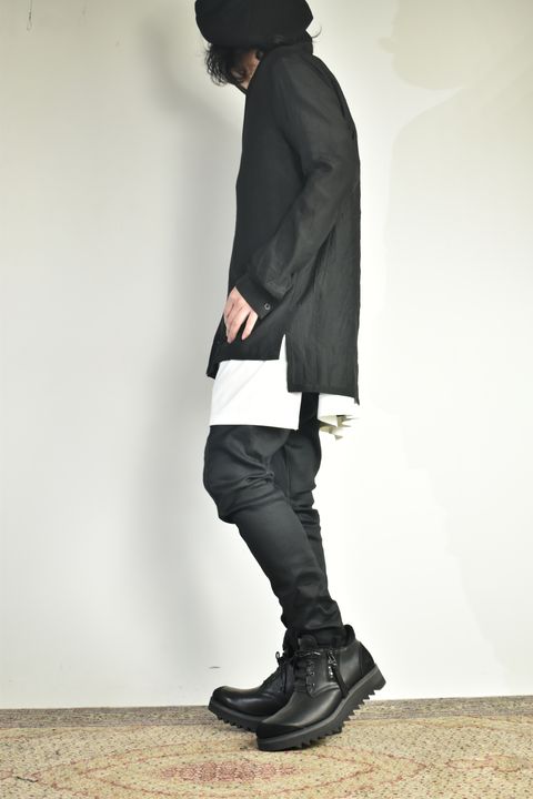 ソリッドでも快適な生地感