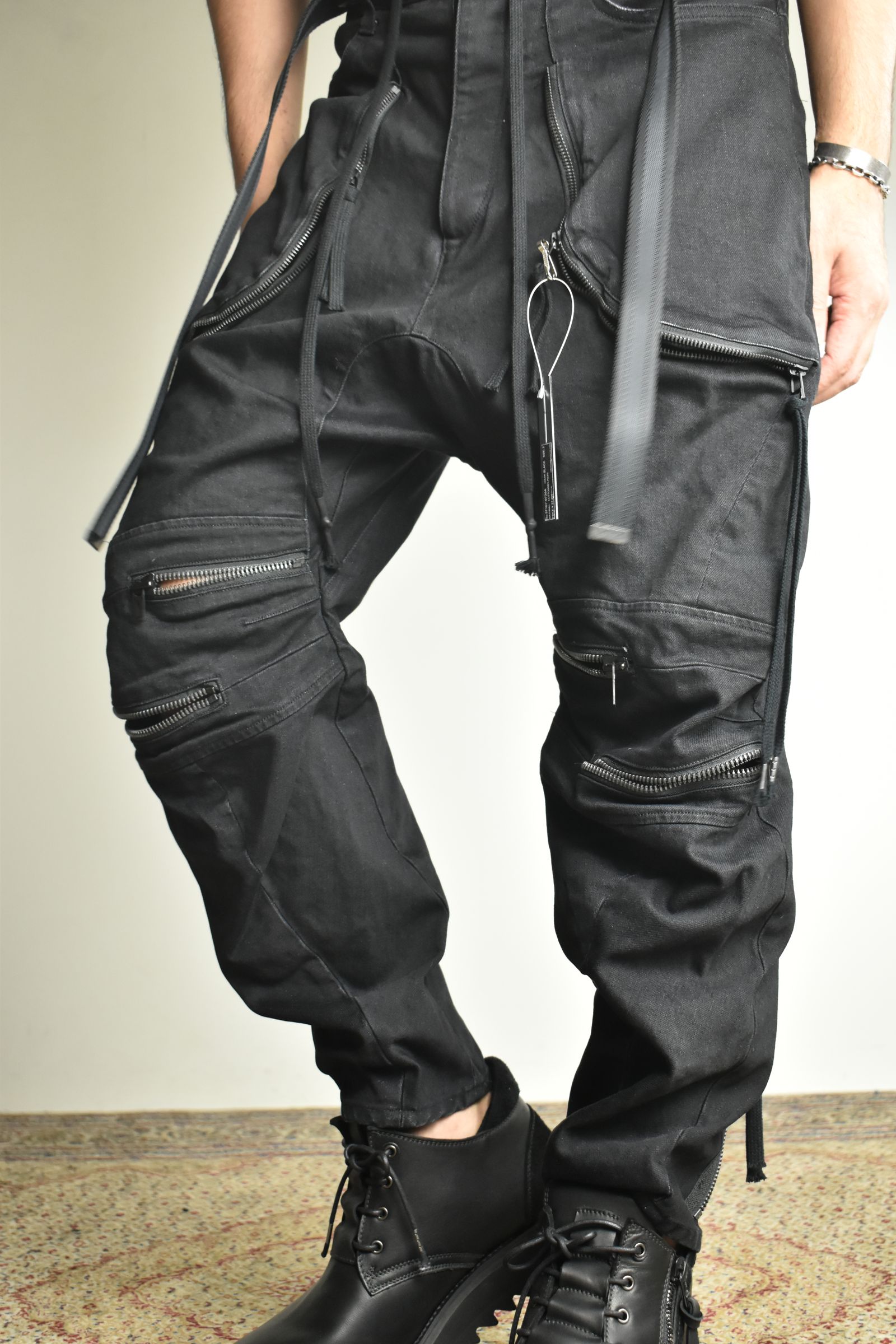 Stretch Denim Knee-Open Cropped Pants"Black" / ストレッチデニムニーオープンクロップドパンツ"ブラック"