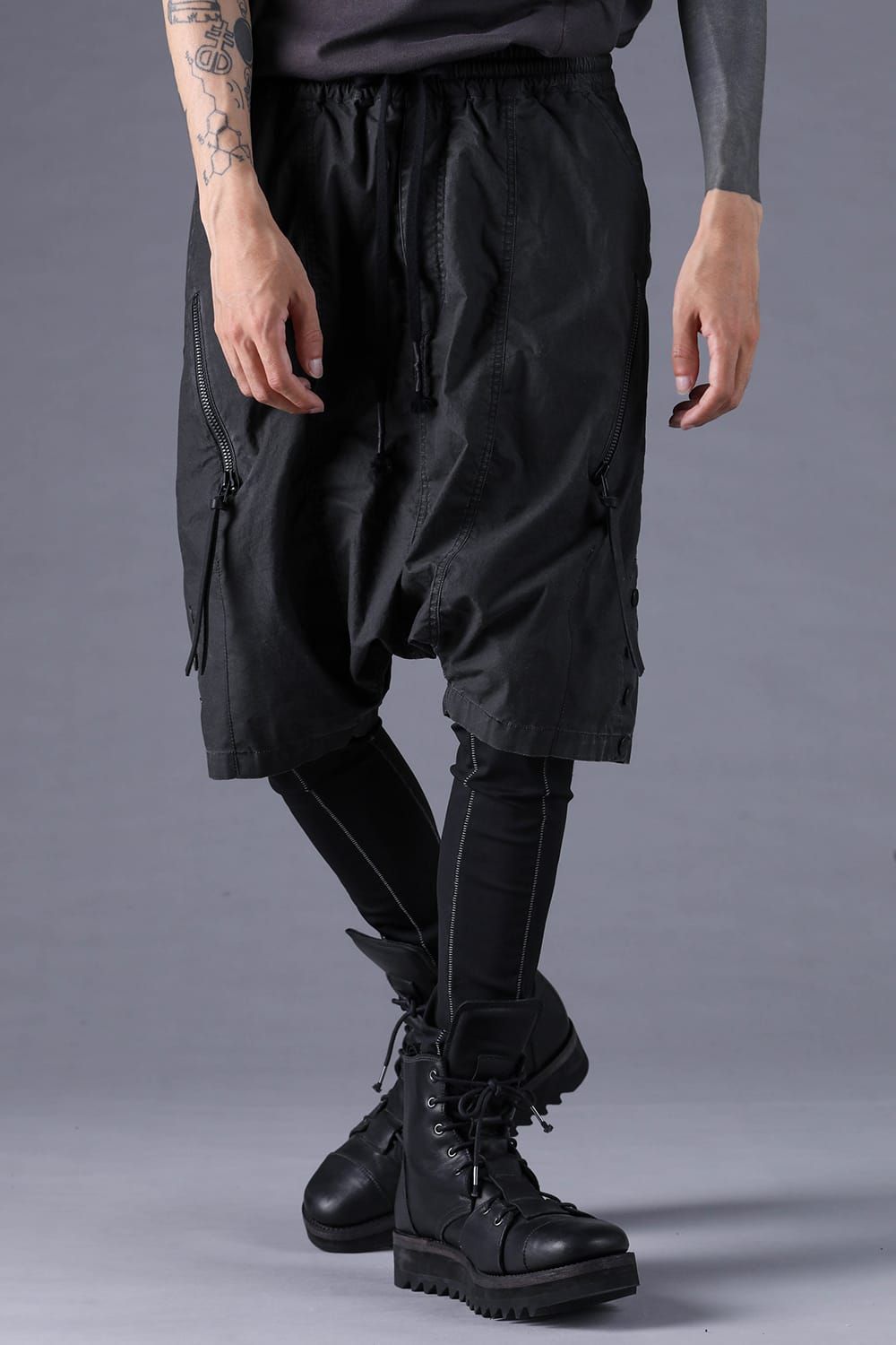 《2027SS先行予約分》Pigment-Coated Harem Shorts"Black" / 顔料コーティングサルエルショートパンツ"ブラック"