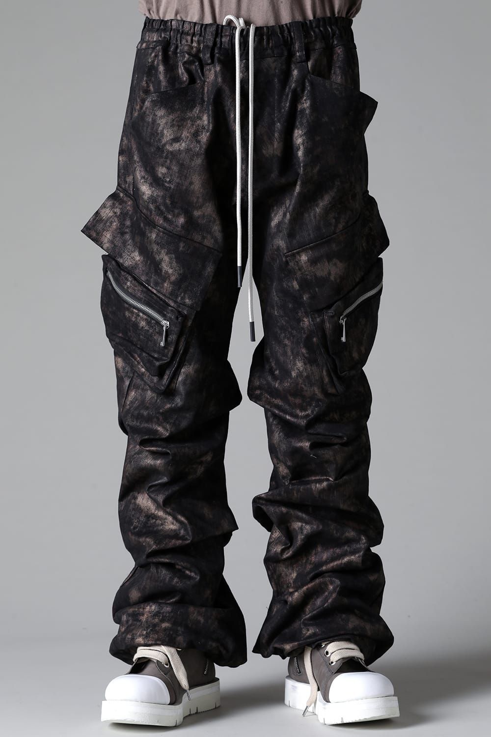 《2025AW先行予約》Metal Steam Camouflage Boots Cut Tuck Cargo Pants"Black × Beige" / メタルスチームカモフラージュ ブーツカットタックカーゴパンツ"ブラック×ベージュ"