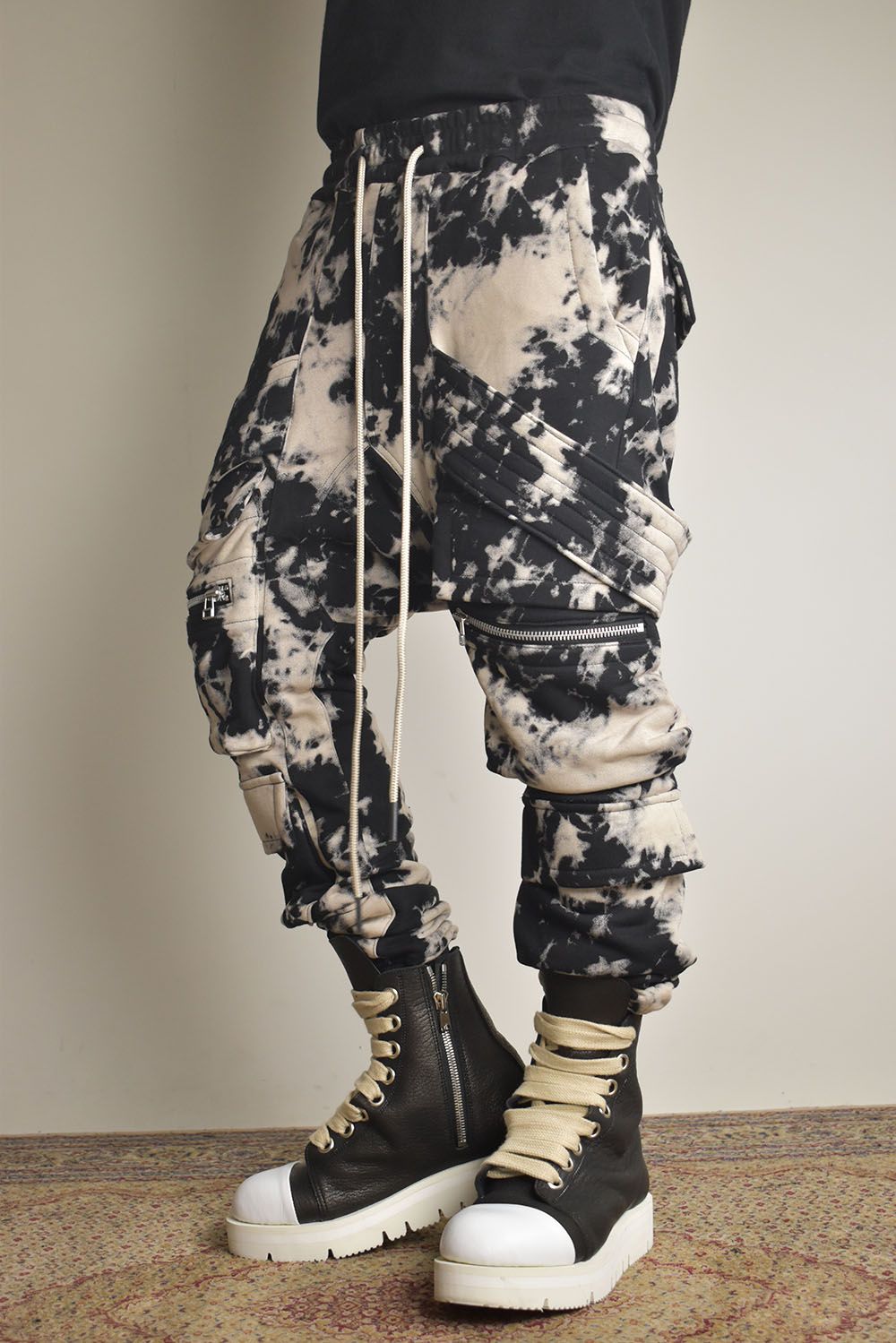 Discharge Pinting Belt Cargo Sarouel Jogger"Black×Ivory" /ディスチャージプリントベルトカーゴサルエルジョガー"ブラック×アイボリー"